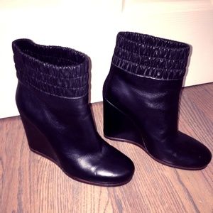 Dolce Vita black leather heeled booties